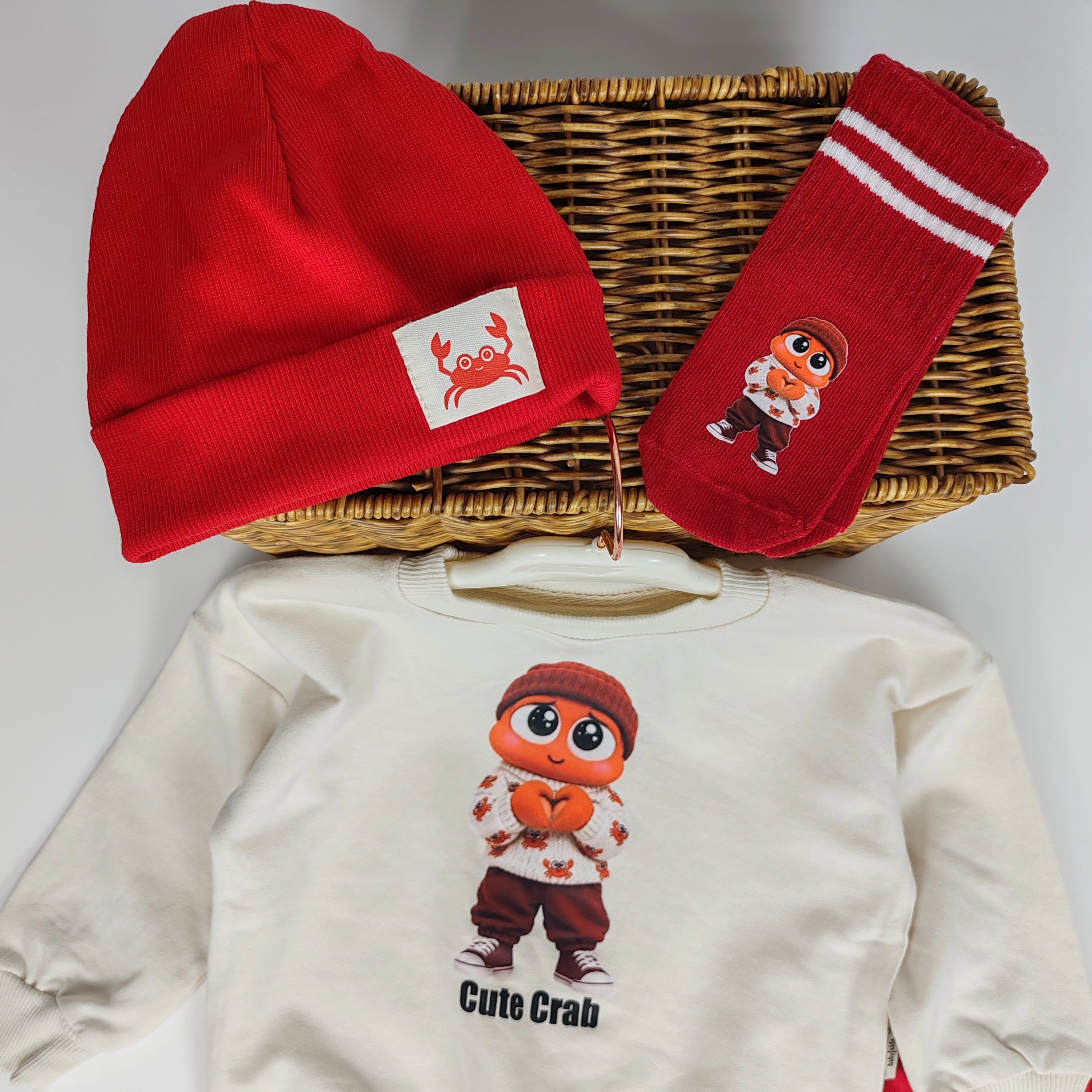 Pamuklu Kırmızı Cute Crab Yengeç Pantolon Şapka Çorap 4lü Kombin Takım